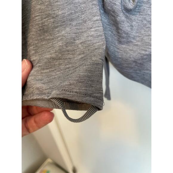 Athleta gray long sleeve top ruched solid neutral lightweight stretchy Size S - Picture 4 of 8